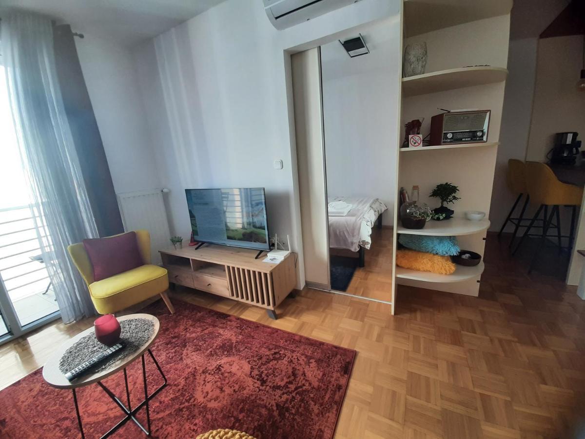 Apartment Relax With Infrared Sunshower Varaždin Екстериор снимка